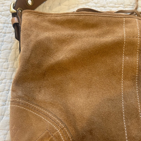 Coach suede handbag. - Picture 3 of 12